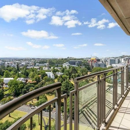 Bright One Bedroom Beauty With Balcony And Unbeatable Views Auckland Dış mekan fotoğraf