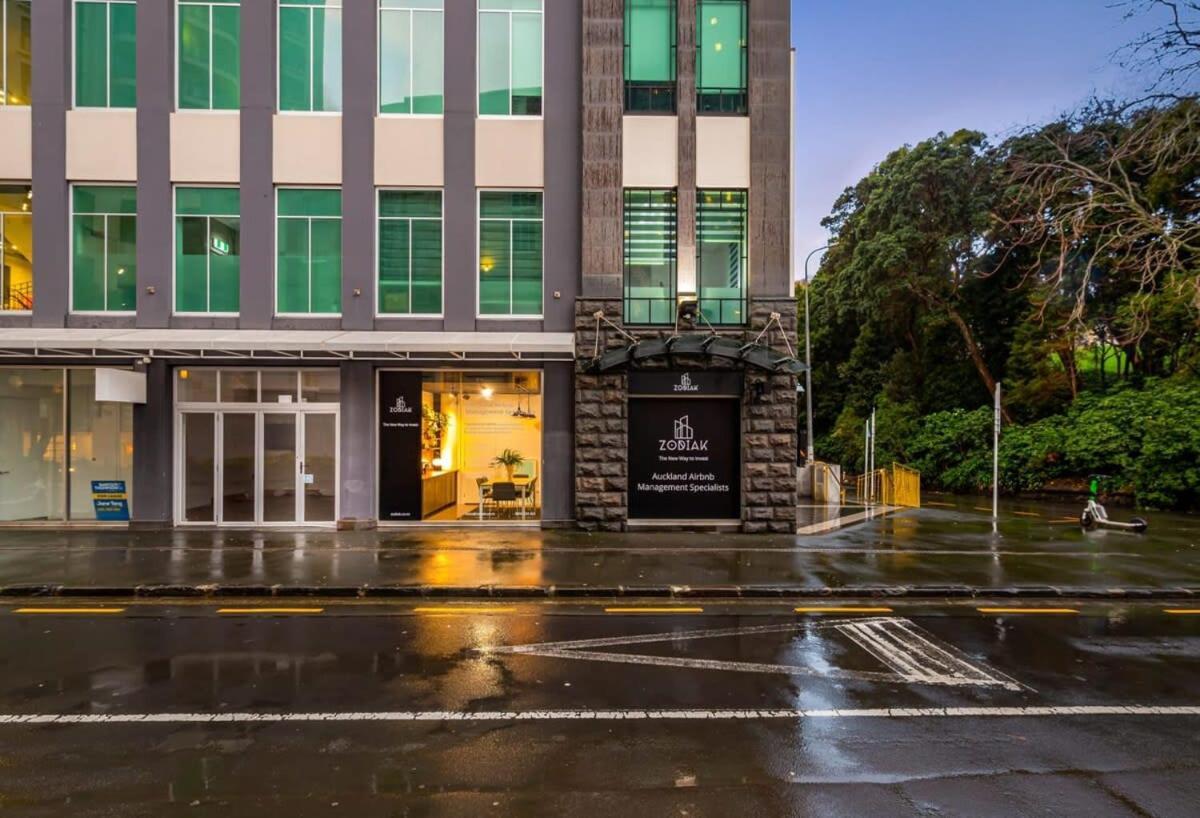 Bright One Bedroom Beauty With Balcony And Unbeatable Views Auckland Dış mekan fotoğraf