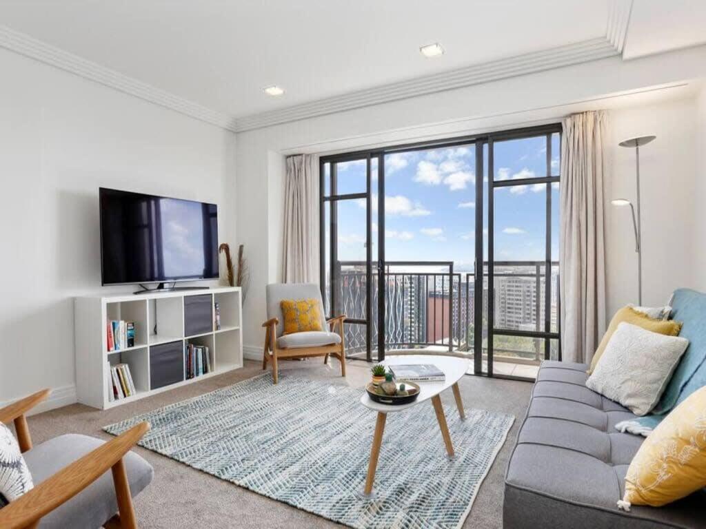 Bright One Bedroom Beauty With Balcony And Unbeatable Views Auckland Dış mekan fotoğraf